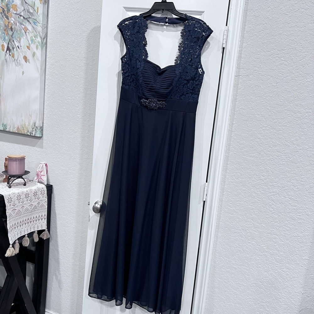 Elegant long sheet evening navy blue gown